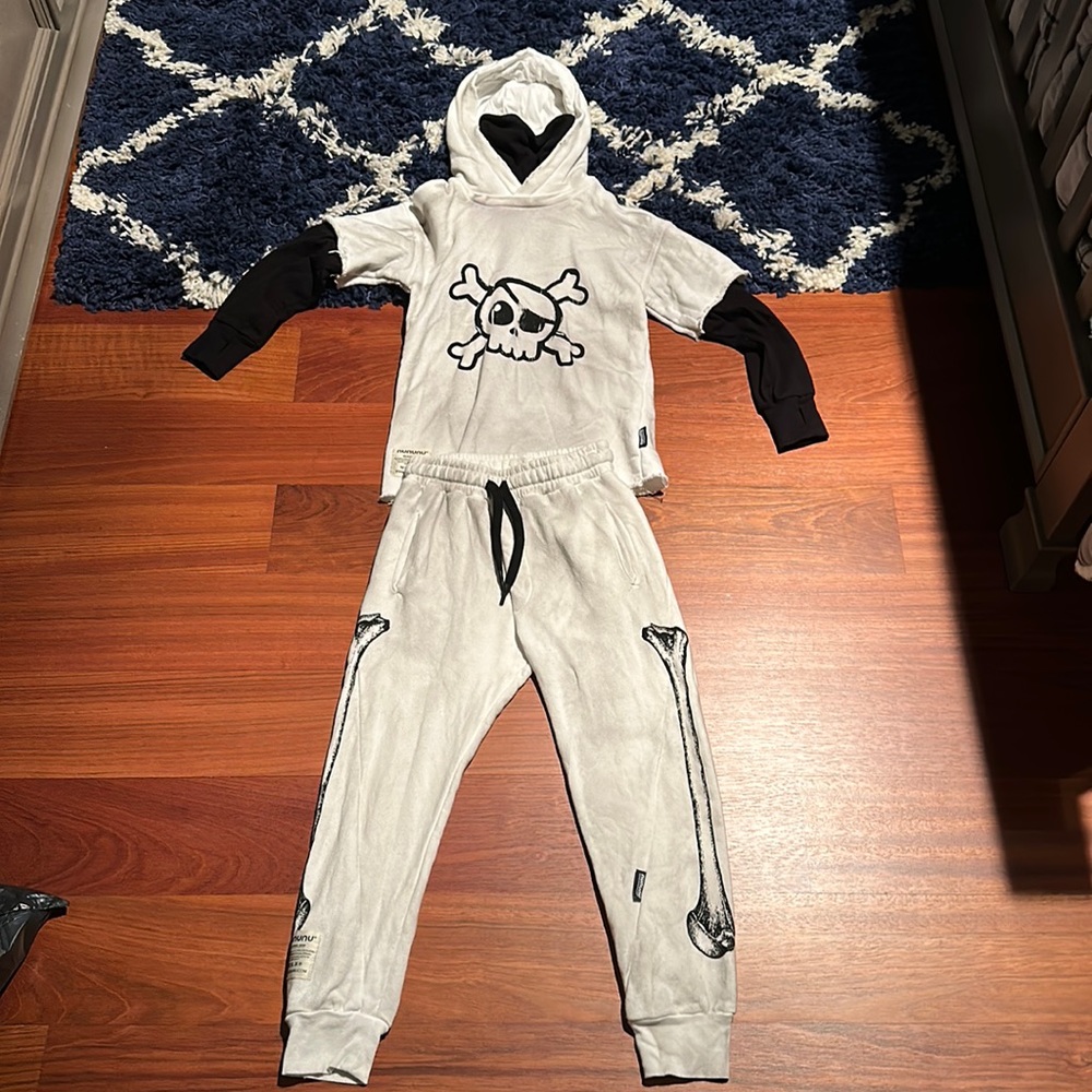 Nununu hoodie jogger set